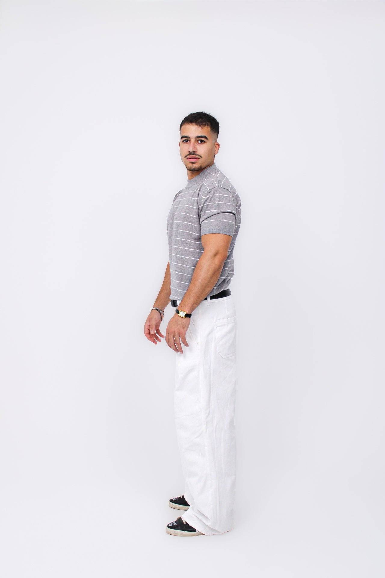 Gray stripped tee